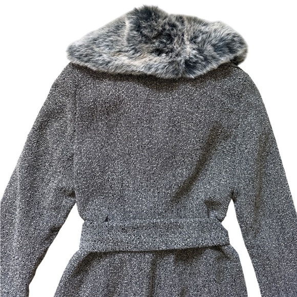 Guess Gray Winter Coat Faux Fur Collar Wool Blend Long Belted Pockets Women’s 2 - Picture 11 of 13